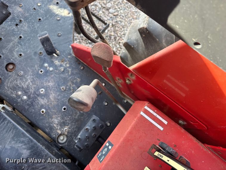 image for item DZ5264 2010 Massey Ferguson 573 MFWD tractor