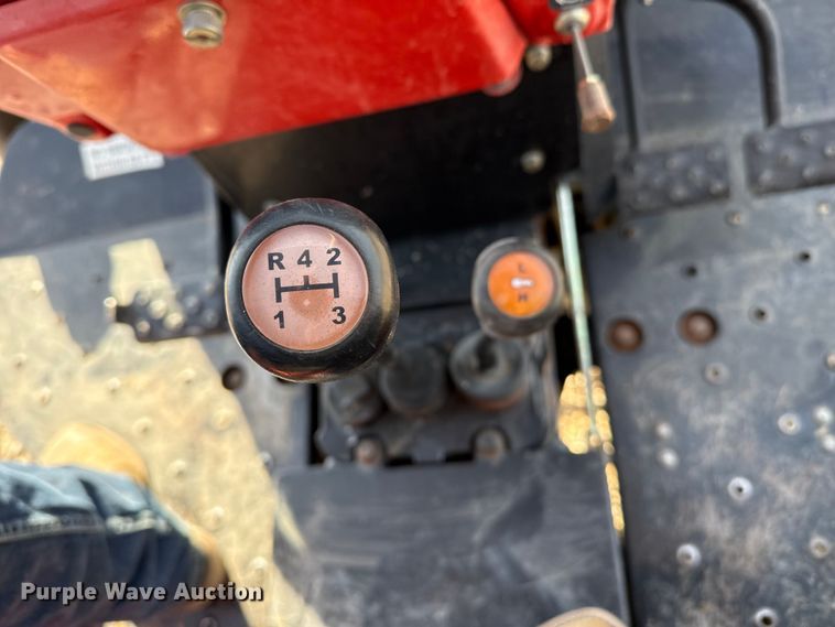 image for item DZ5264 2010 Massey Ferguson 573 MFWD tractor