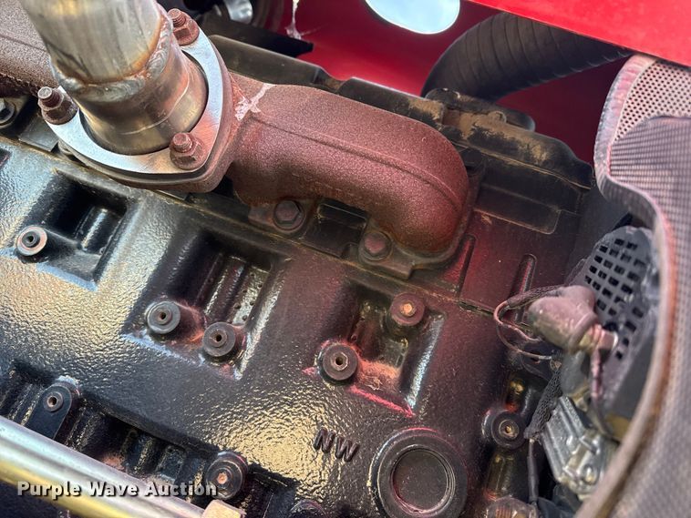 image for item DZ5264 2010 Massey Ferguson 573 MFWD tractor