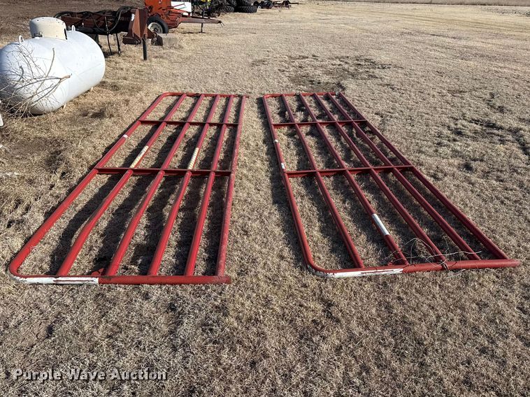 image for item DZ5265 (2) livestock panels