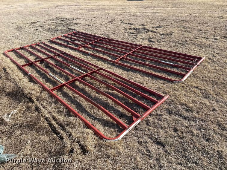 image for item DZ5265 (2) livestock panels