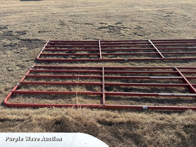 image for item DZ5265 (2) livestock panels
