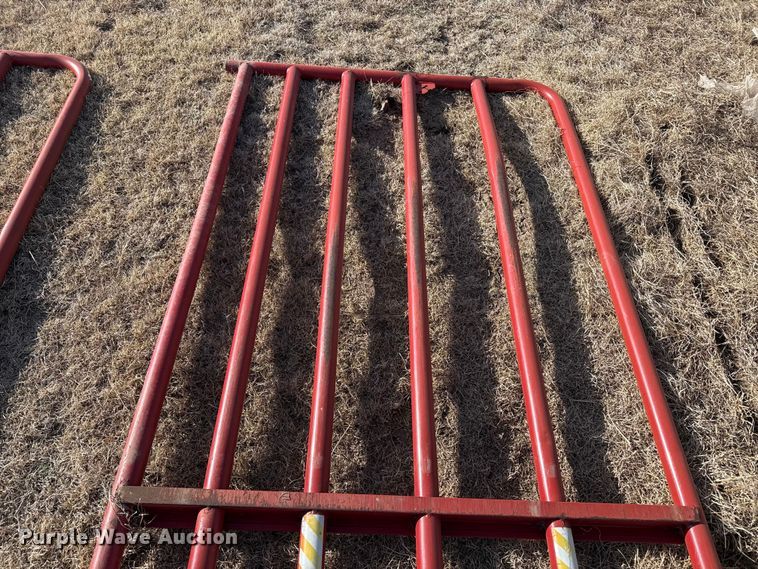 image for item DZ5265 (2) livestock panels