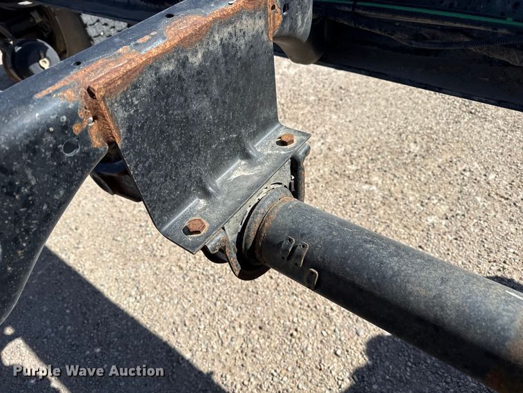 image for item DZ5270 2004 International 4300 truck cab and chassis