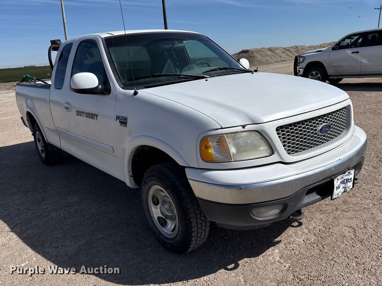 image for item DZ5271 2000 Ford F150 Ext. Cab pickup truck