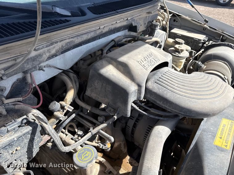 image for item DZ5271 2000 Ford F150 Ext. Cab pickup truck