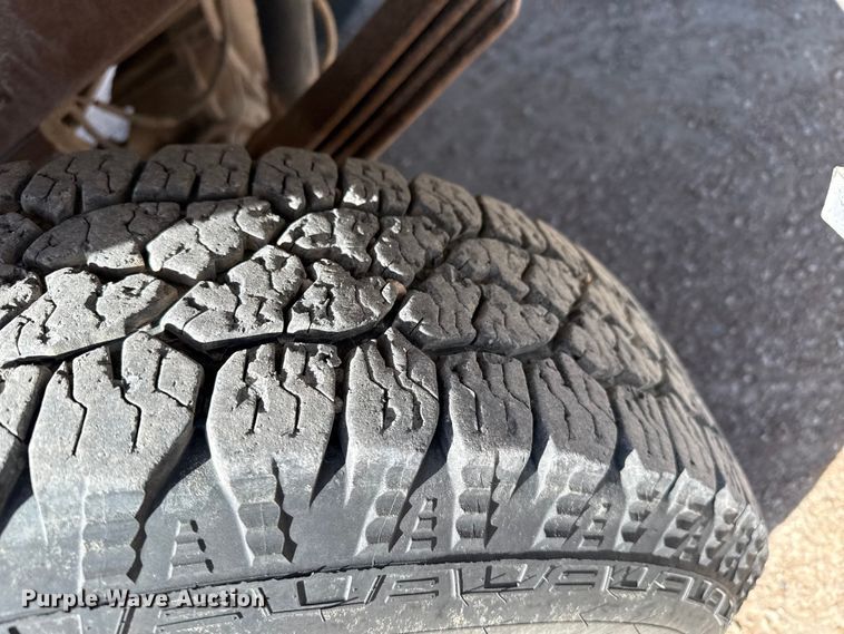 image for item DZ5271 2000 Ford F150 Ext. Cab pickup truck