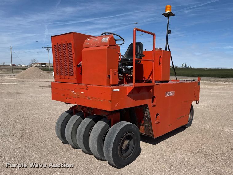 image for item DZ5272 Ingram 9-2800PA pneumatic roller