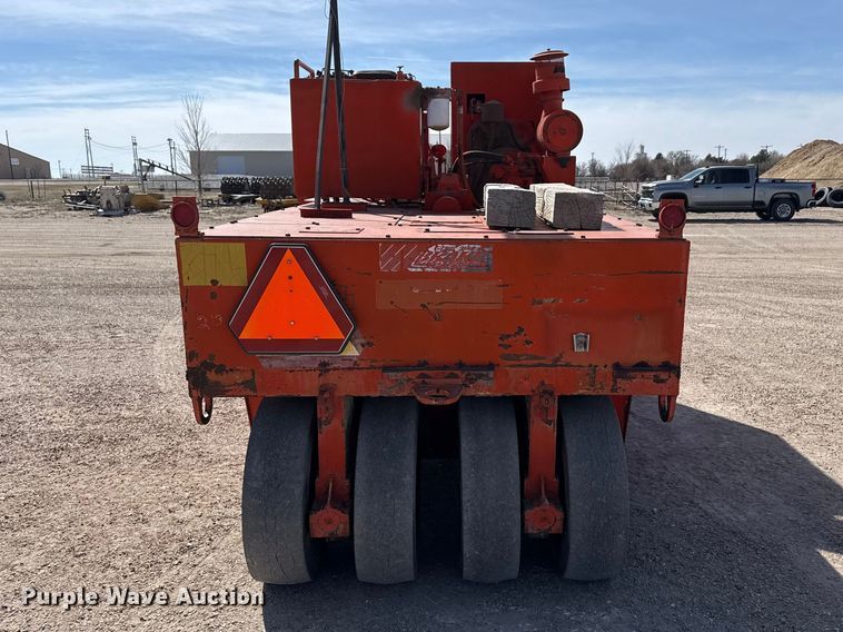 image for item DZ5272 Ingram 9-2800PA pneumatic roller