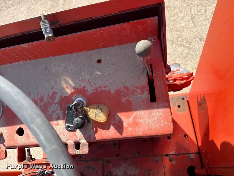 image for item DZ5272 Ingram 9-2800PA pneumatic roller