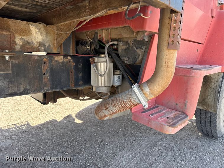 image for item DZ5273 1989 Ford L8000 flatbed truck