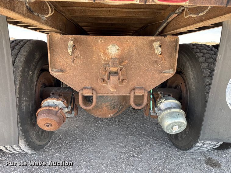 image for item DZ5273 1989 Ford L8000 flatbed truck