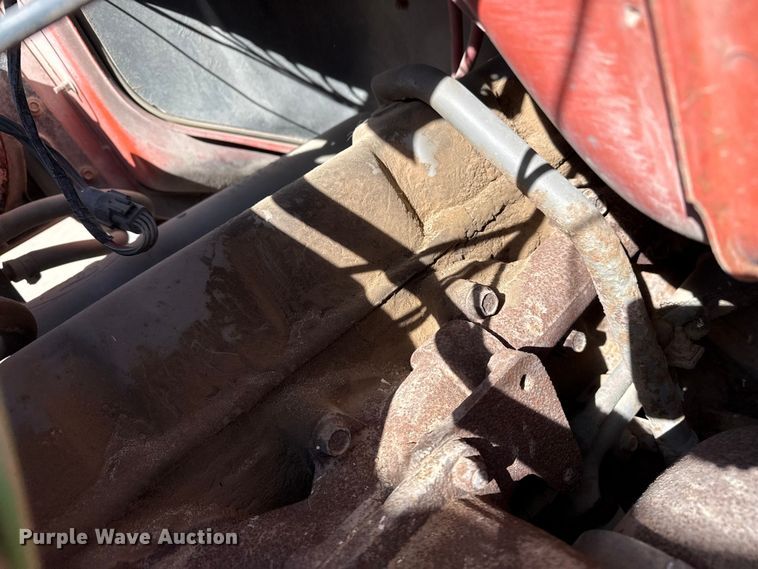 image for item DZ5273 1989 Ford L8000 flatbed truck