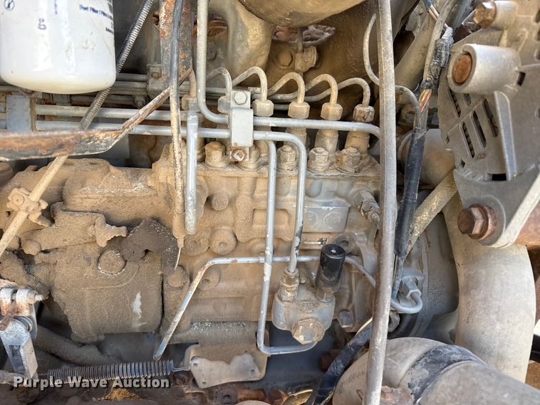 image for item DZ5273 1989 Ford L8000 flatbed truck