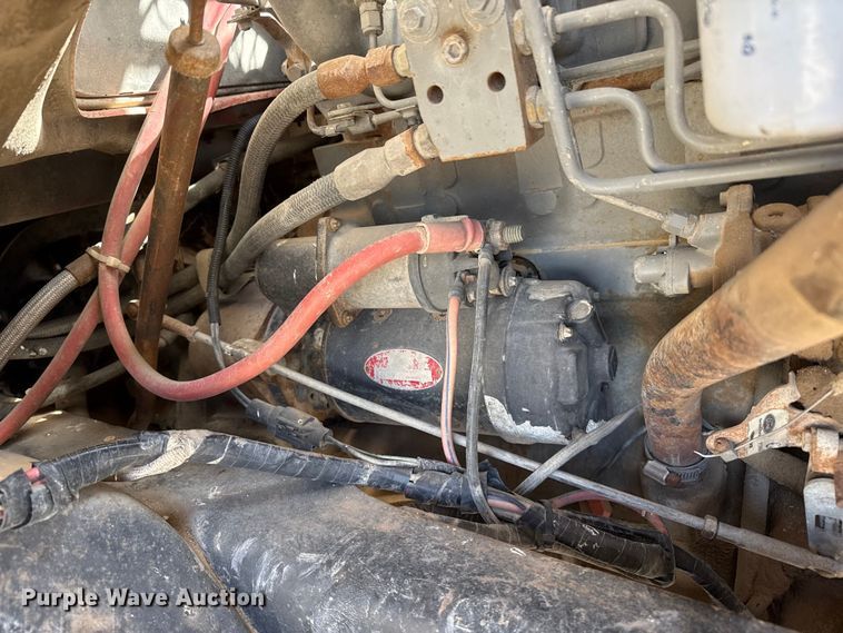 image for item DZ5273 1989 Ford L8000 flatbed truck