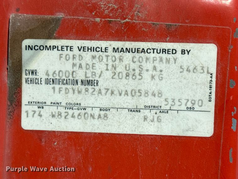 image for item DZ5273 1989 Ford L8000 flatbed truck