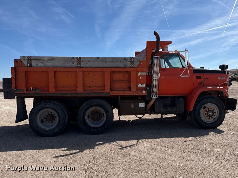 image for item DZ5274 1988 GMC TopKick C7 dump truck