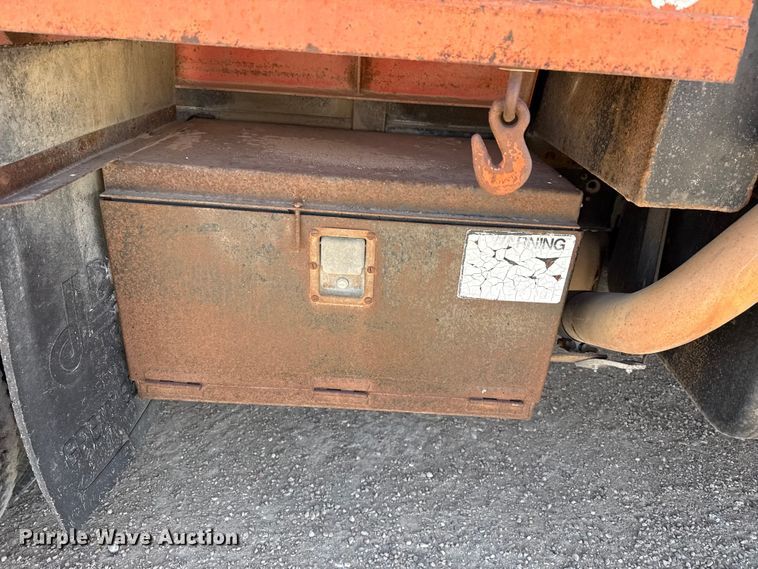 image for item DZ5274 1988 GMC TopKick C7 dump truck