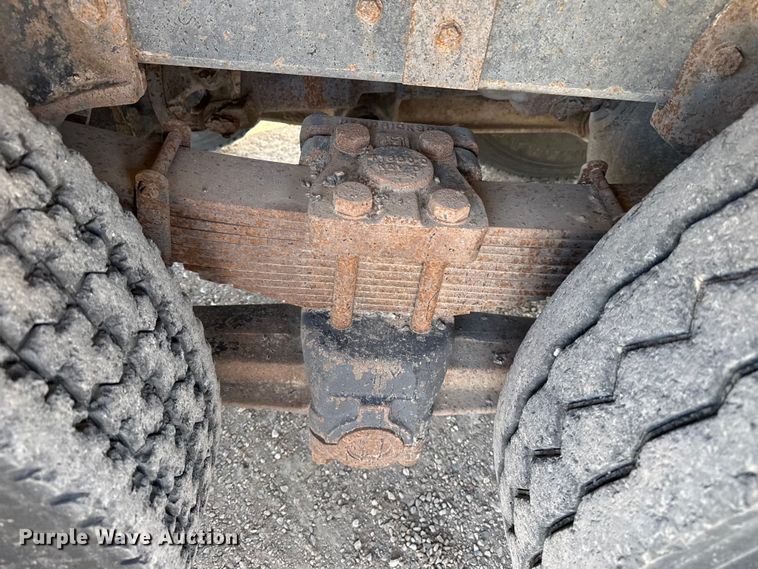 image for item DZ5274 1988 GMC TopKick C7 dump truck