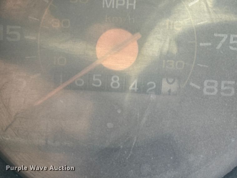 image for item DZ5274 1988 GMC TopKick C7 dump truck