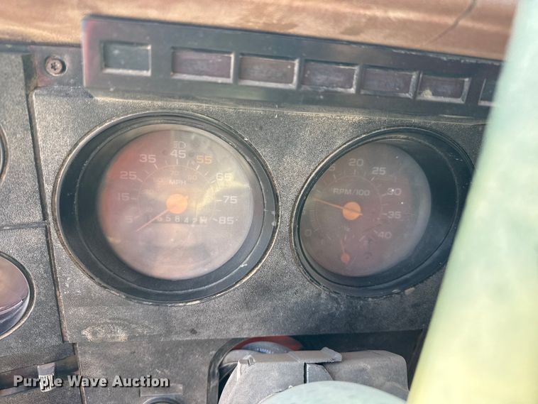 image for item DZ5274 1988 GMC TopKick C7 dump truck