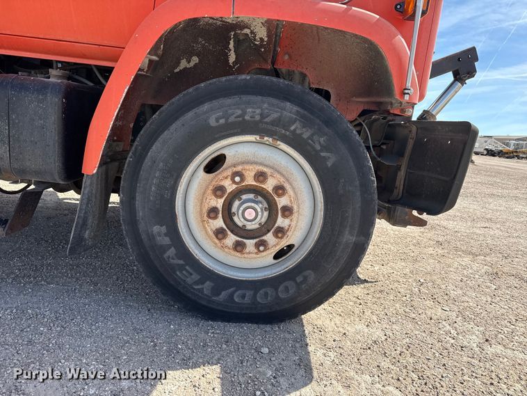 image for item DZ5274 1988 GMC TopKick C7 dump truck