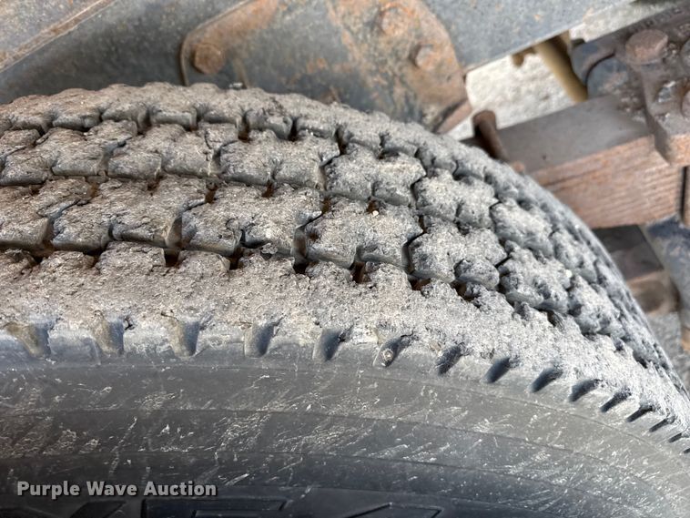 image for item DZ5274 1988 GMC TopKick C7 dump truck