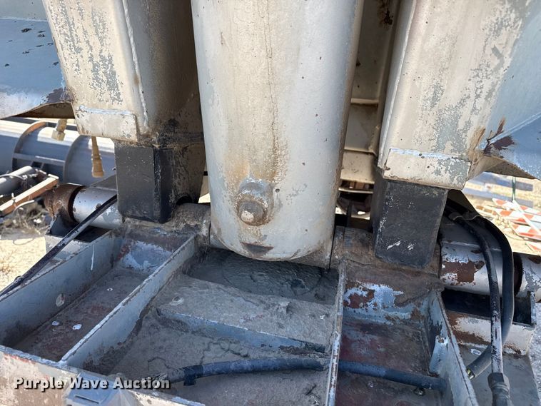 image for item DZ5275 1992 Montone end dump trailer