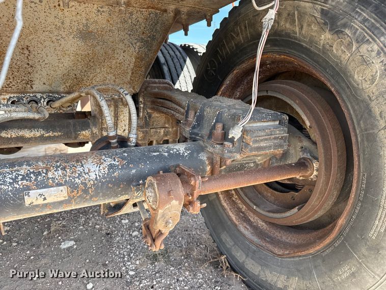 image for item DZ5275 1992 Montone end dump trailer