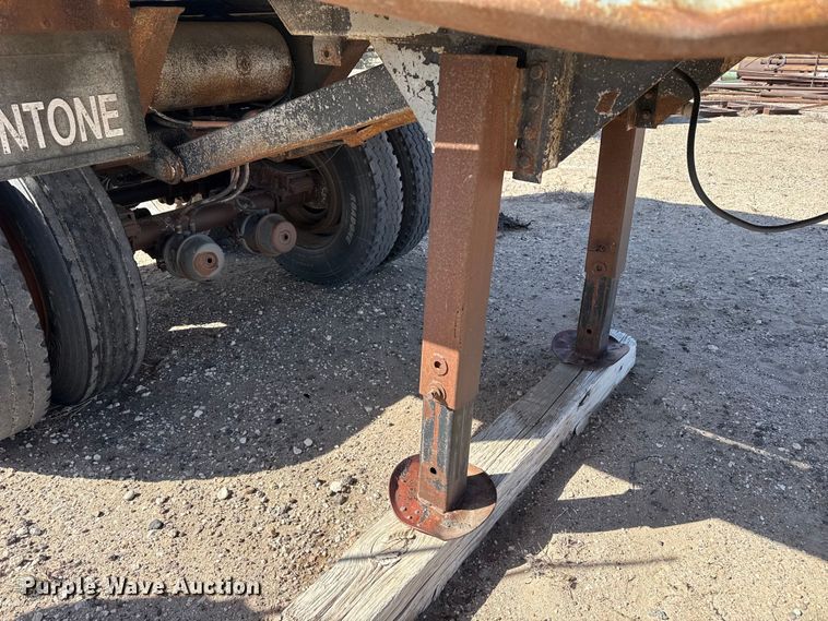 image for item DZ5275 1992 Montone end dump trailer