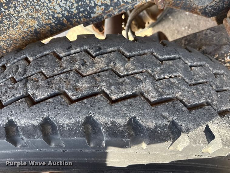 image for item DZ5275 1992 Montone end dump trailer