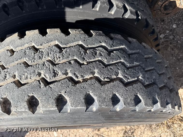 image for item DZ5275 1992 Montone end dump trailer