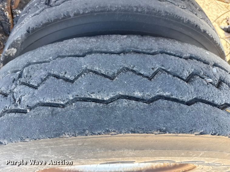 image for item DZ5275 1992 Montone end dump trailer