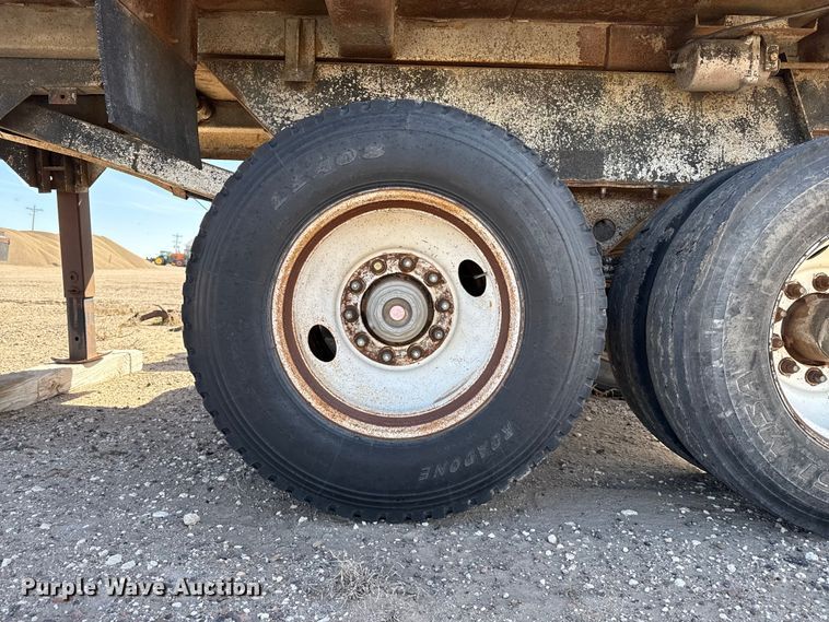 image for item DZ5275 1992 Montone end dump trailer