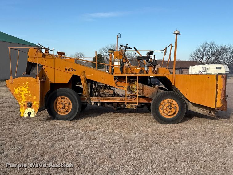 image for item DZ5278 Koehring SPK-H chip spreader