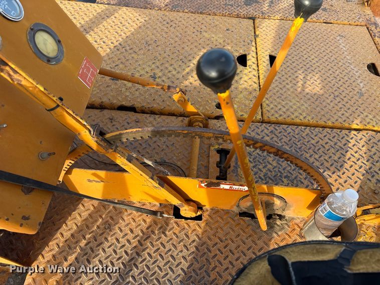 image for item DZ5278 Koehring SPK-H chip spreader