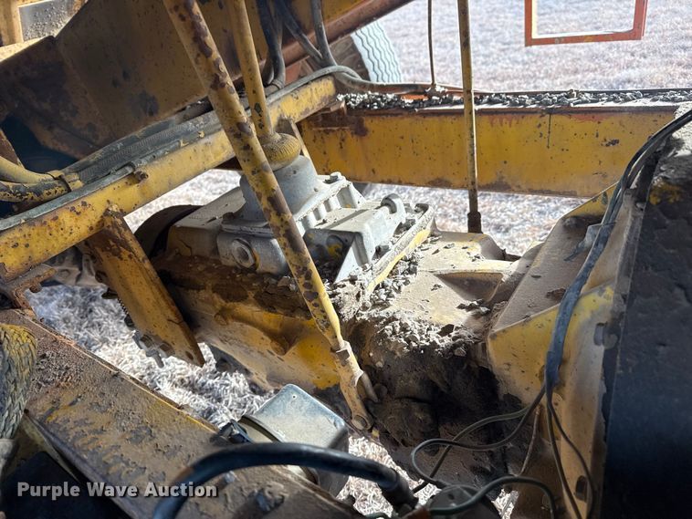 image for item DZ5278 Koehring SPK-H chip spreader