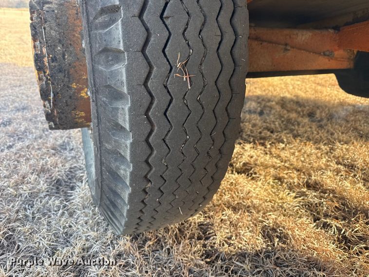 image for item DZ5278 Koehring SPK-H chip spreader