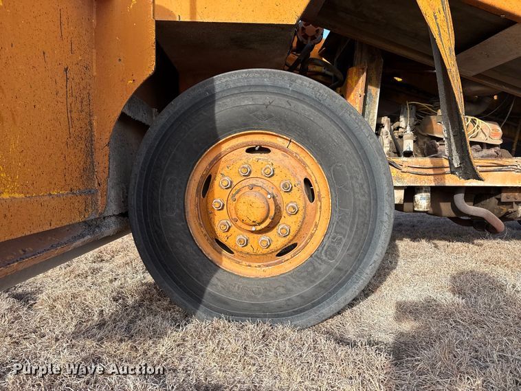 image for item DZ5278 Koehring SPK-H chip spreader