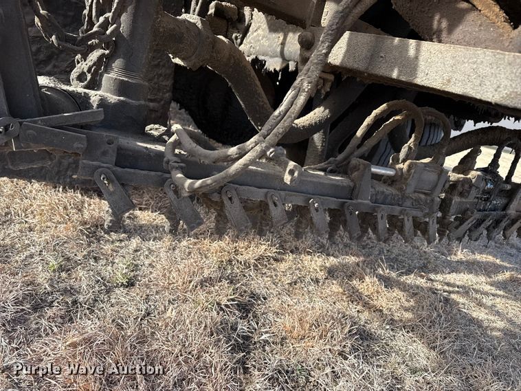 image for item DZ5279 1990 International 4600 oil distributor truck