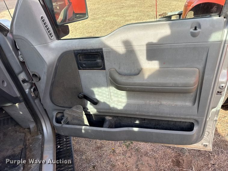 image for item DZ5280 2008 Ford F150 Ext. Cab pickup truck