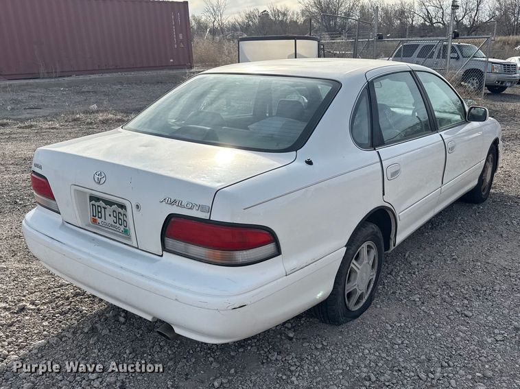 image for item DZ5293 1996 Toyota Avalon 