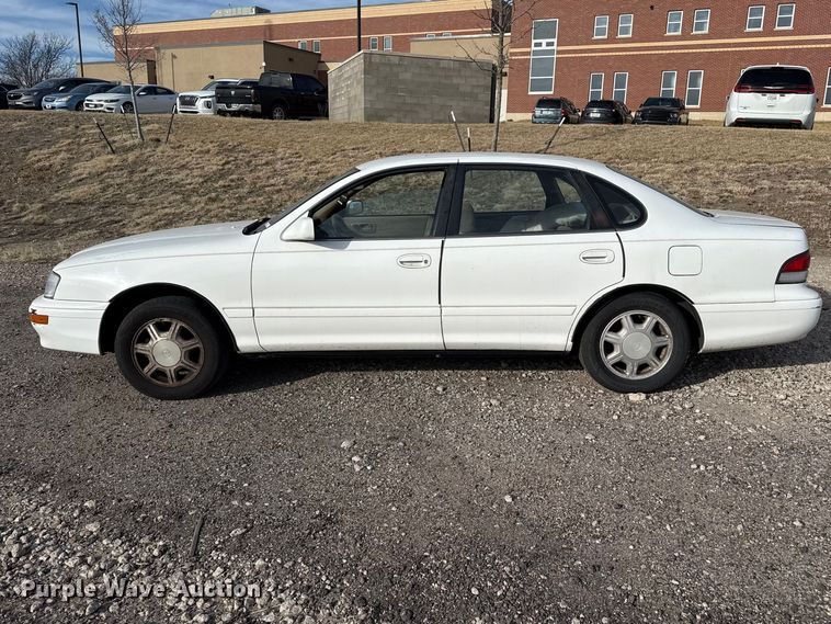 image for item DZ5293 1996 Toyota Avalon 