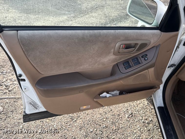 image for item DZ5293 1996 Toyota Avalon 