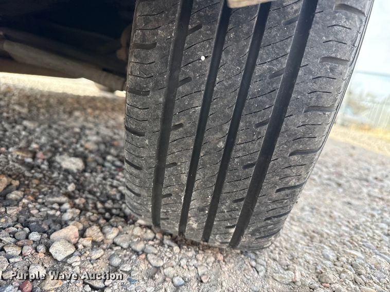 image for item DZ5293 1996 Toyota Avalon 