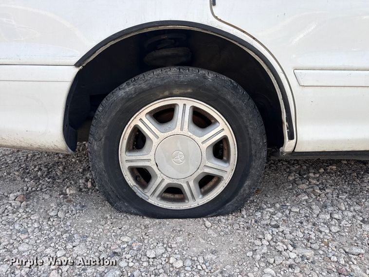 image for item DZ5293 1996 Toyota Avalon 