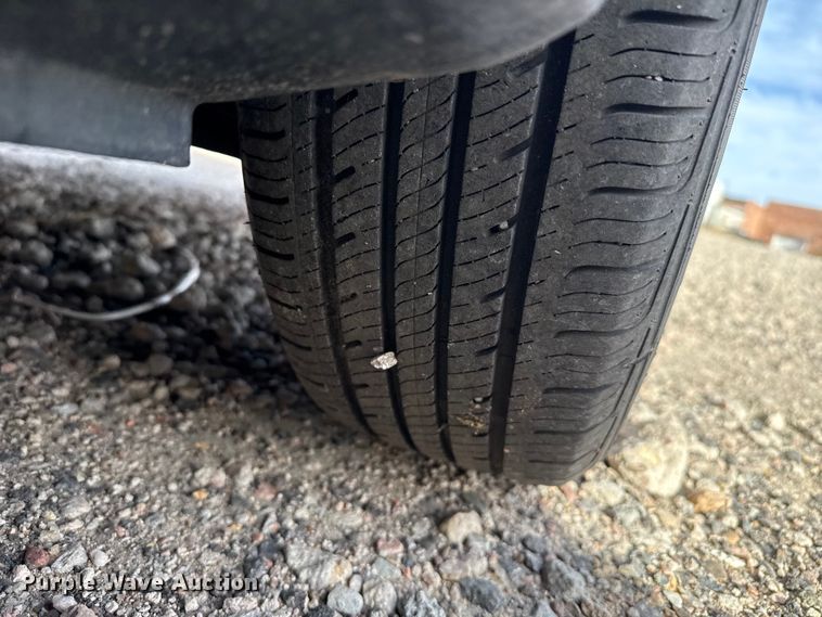 image for item DZ5293 1996 Toyota Avalon 