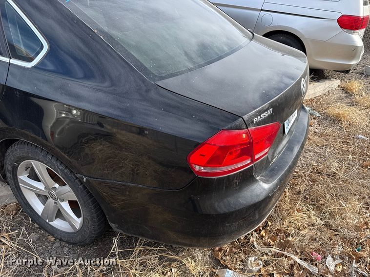 image for item DZ5298 2013 Volkswagen Passat 