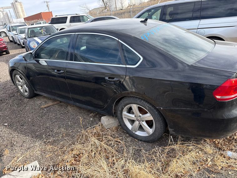 image for item DZ5298 2013 Volkswagen Passat 