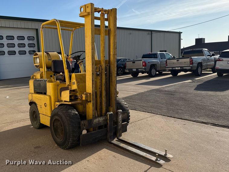 image for item DZ5316 Allis Chalmers FPL40-24-2PS forklift